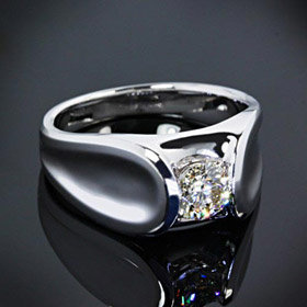 custom-design--solitaire-engagement-ring