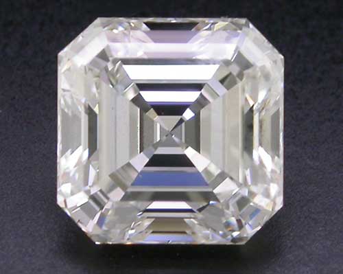 DI40X_GIA-12308389.jpg