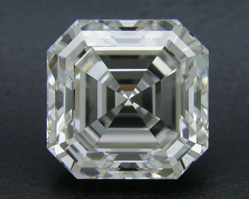 DI40X_GIA-13350371.jpg