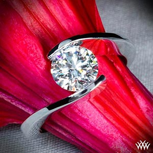 18k White Gold "Lilly" Solitaire Engagement Ring