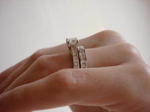How to Get the Diamond Engagement Ring of Your Dreams - top five ways