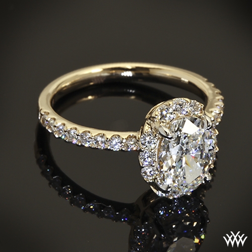 Custom Oval Halo Diamond Engagement Ring