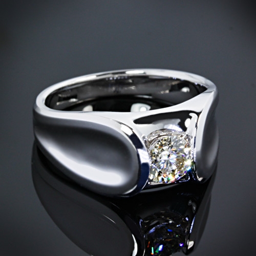 Diamond Solitaire Engagement Ring