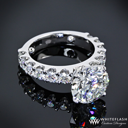 SharedProngDiamondEngagementRing-2559.jpg