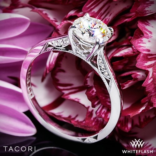 Tacori 2638RD Dantela Crescent Motif Solitaire Engagement Ring