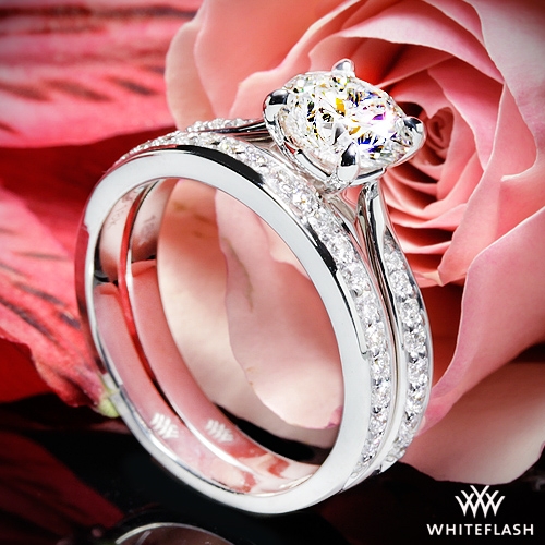 18k White Gold Legato Sleek Line Pave Diamond Wedding Set
