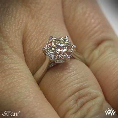 Vatche-Royal-Crown-Solitaire-Engagement-Ring-in-18k-White-Gold_gi_1333_w-32082.jpg