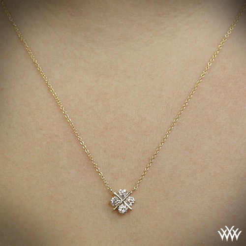 'XO' Diamond Pendant 809