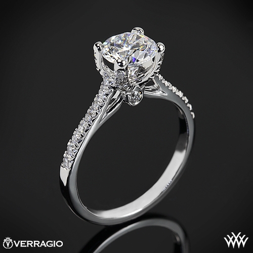 Diamonds on prongs hotsell