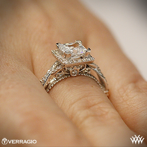 Verragio engagement sales rings on hand