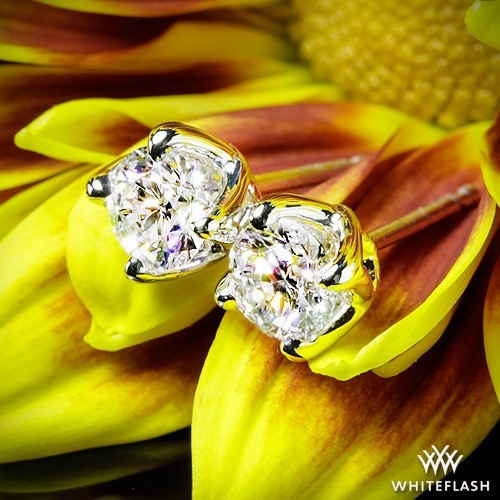 W-Prong Diamond Earrings