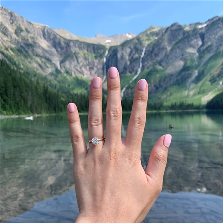 She said yes in Glacier National Park!! 