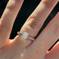 It is so sparkly and so beautiful! ☺️