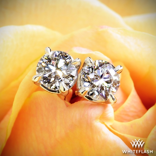 How to Choose Diamond Stud Earrings