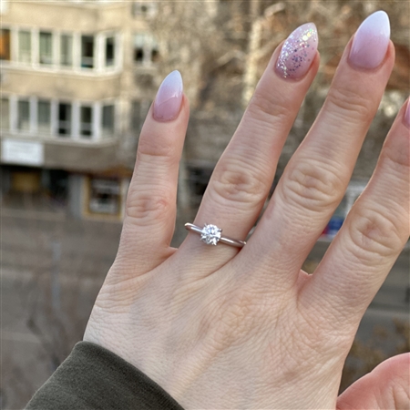 It turned out to be a great surprise. The ring is such a beauty, we both like it very much! 