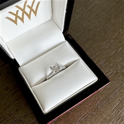 Working with and buying my fiancé's engagement ring from Whiteflash was a fantastic experience.