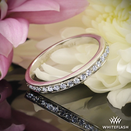 18k White Gold Legato Sleek Line Pave Diamond Wedding Ring