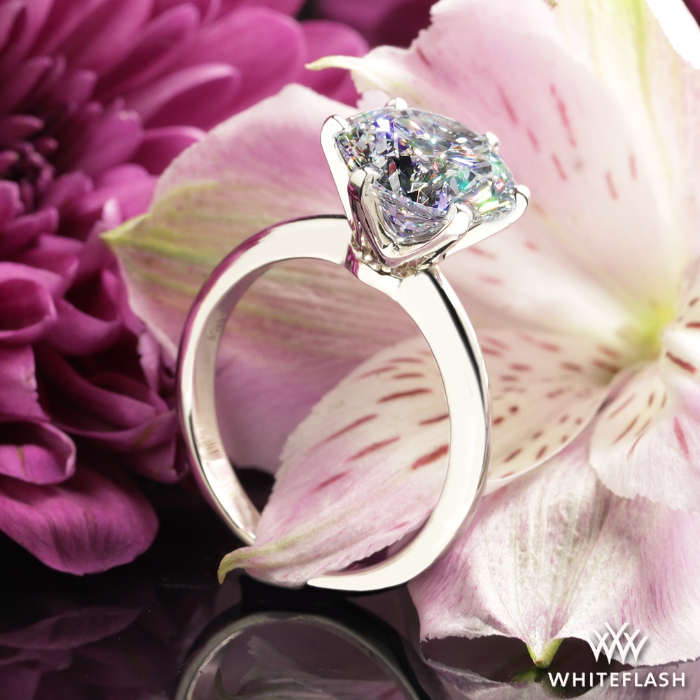 18k White Gold Exquisite Half Round Solitaire Engagement Ring