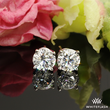 4 Prong Classic Diamond Earrings