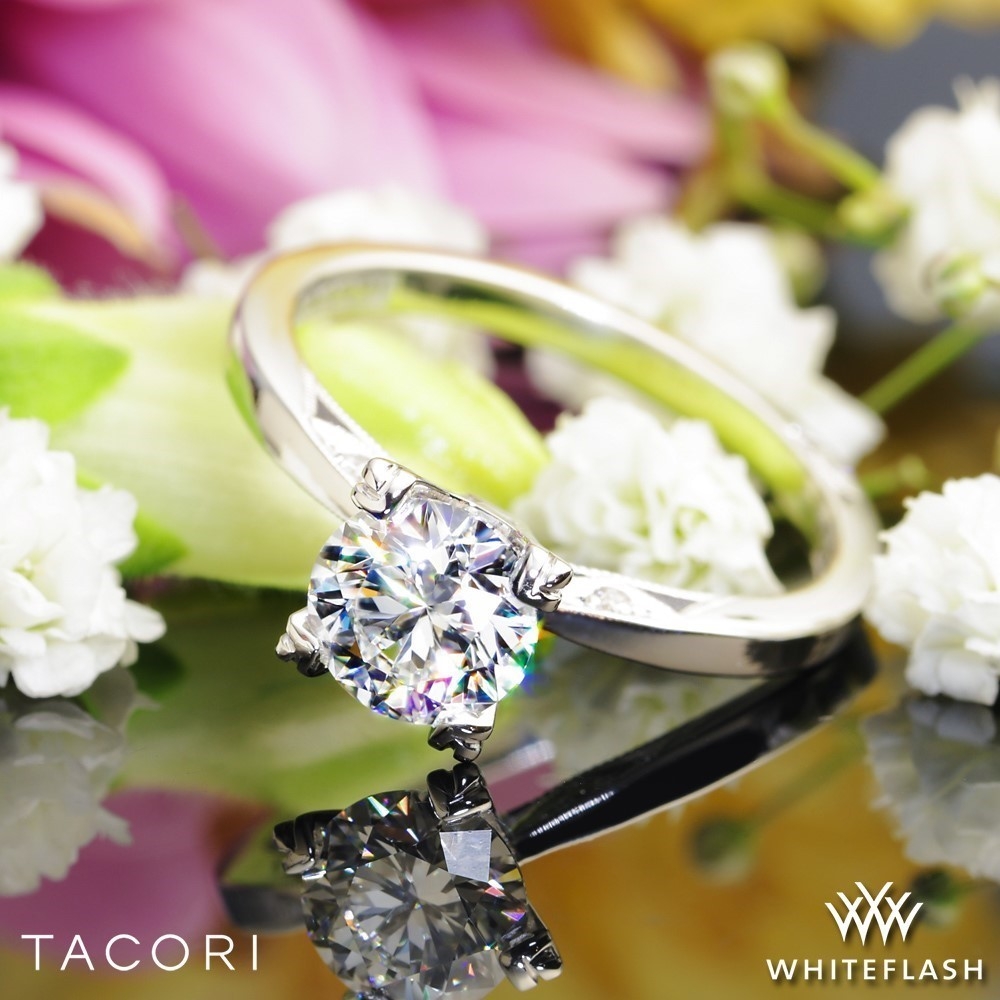Tacori 2584RD Simply Tacori Flat-Edge Solitaire Engagement Ring