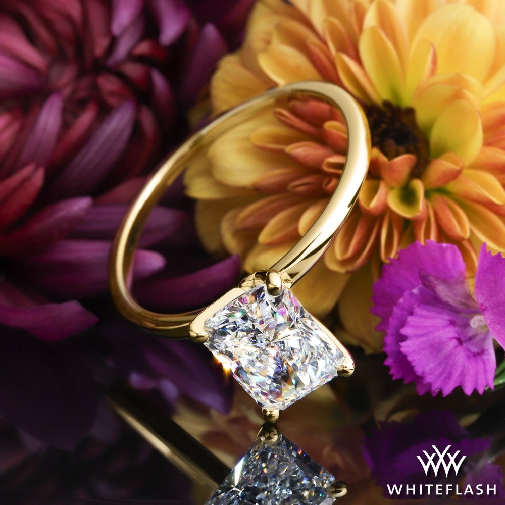 18k Yellow Gold Contemporary Solitaire Engagement Ring with White Gold Head