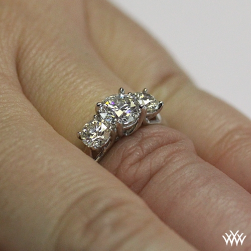 Gold Wedding Ring Oval Diamond : 15 Gorgeous And Elegant Floral Engagement Rings - There’s a popular idiom that says the best things come in small packages.